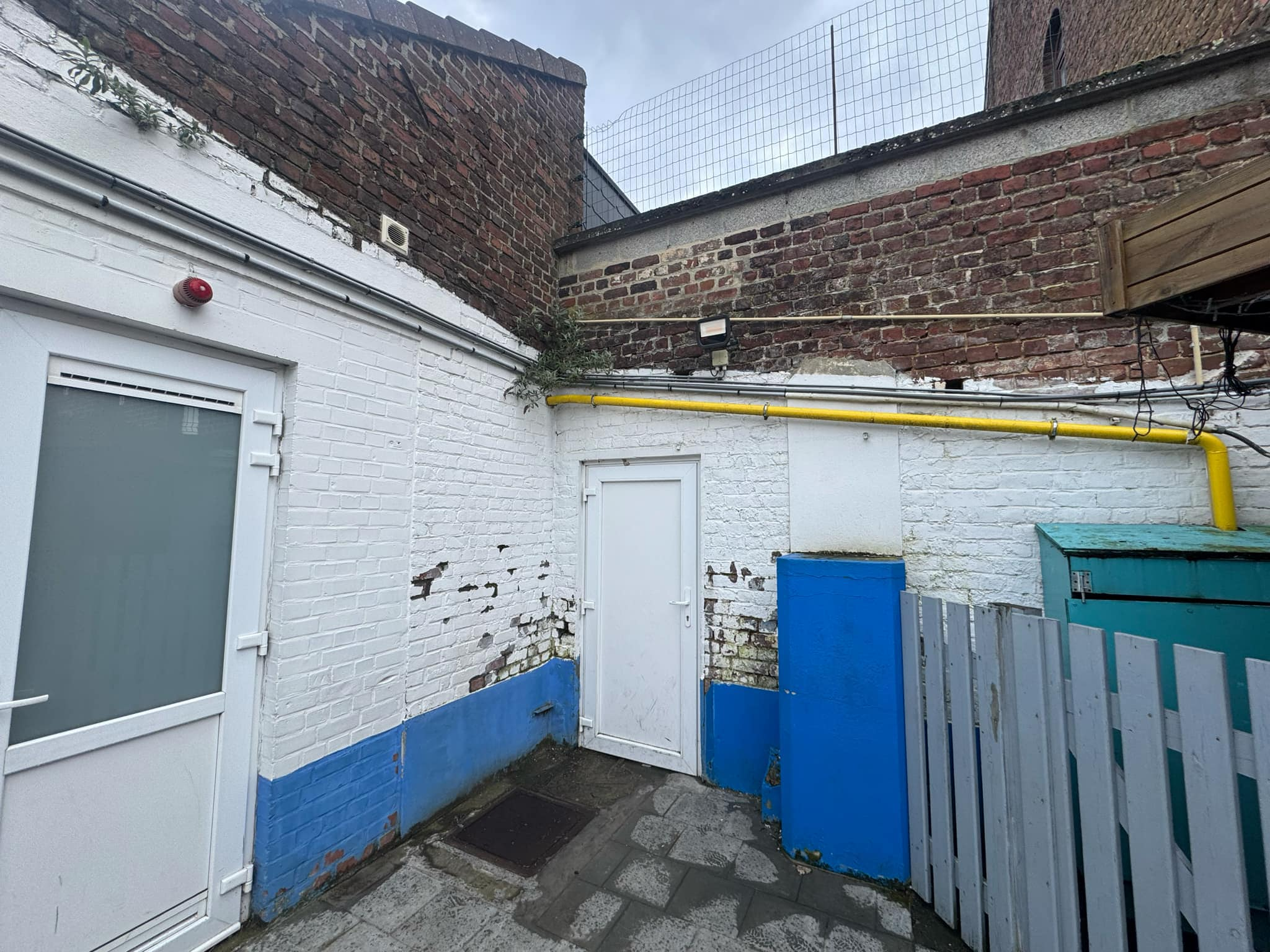 Avant - Rénovation cour intérieure